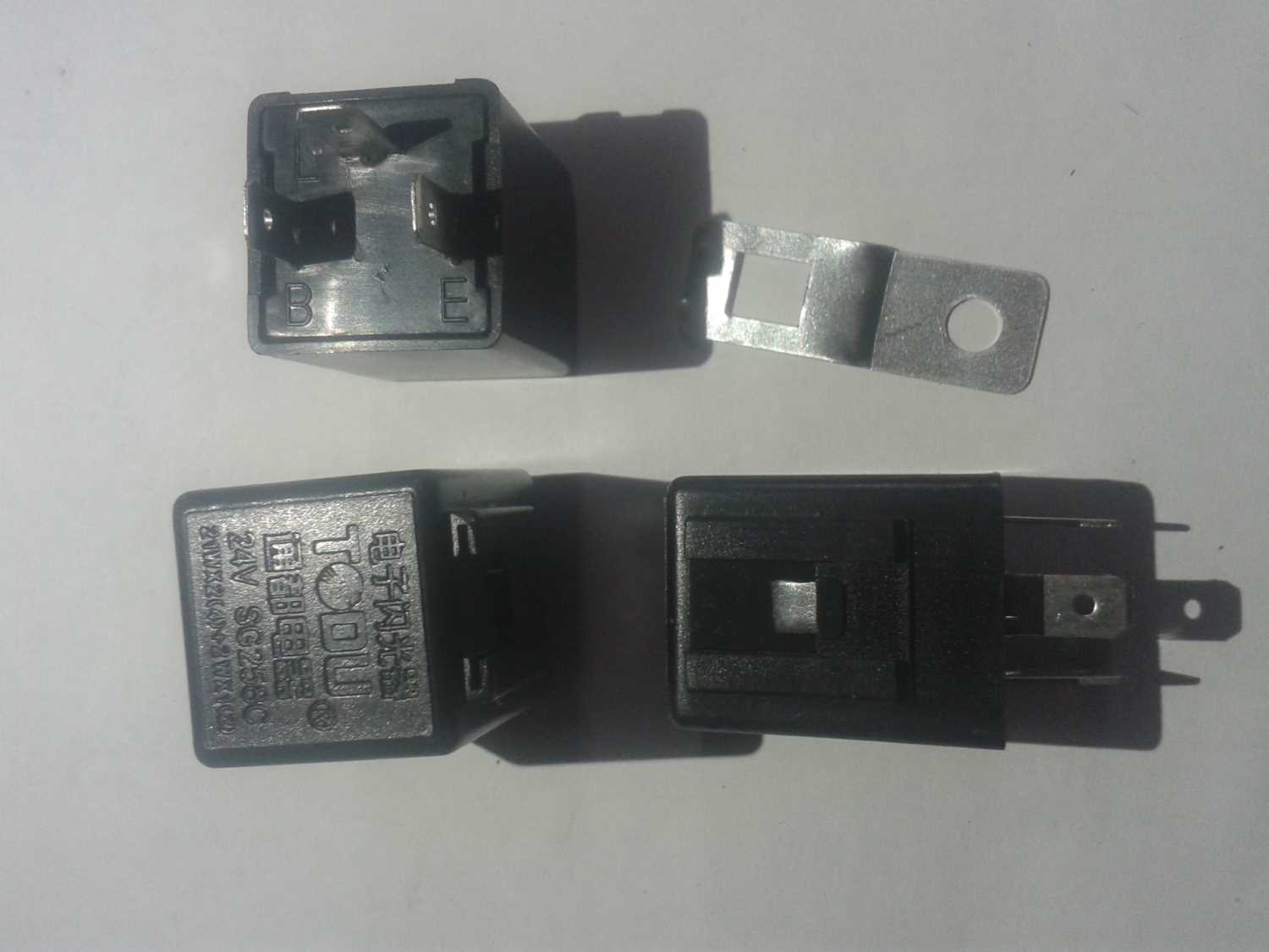Реле поворотов CDM855/SG252B/K936022001
